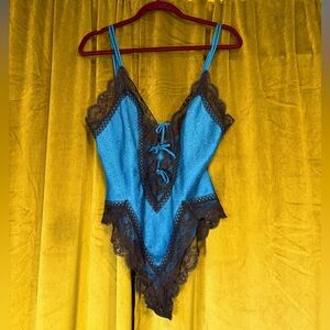 Victoria Secret Vintage Gold Label Blue & Black Lace Teddy Lingerie. Size Small